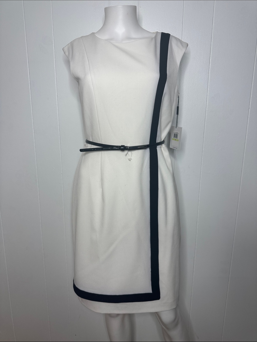 Calvin Klein white dress size 4 new